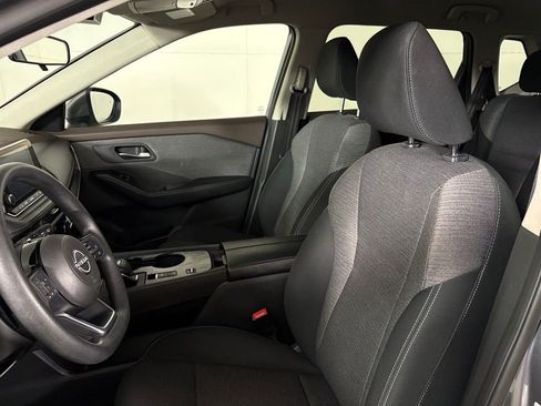 Used 2023 Nissan Rogue SV FWD image 18