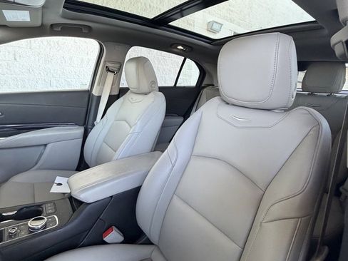 Certified 2023 Cadillac XT4 Luxury w/ Cold Weather Package image 2