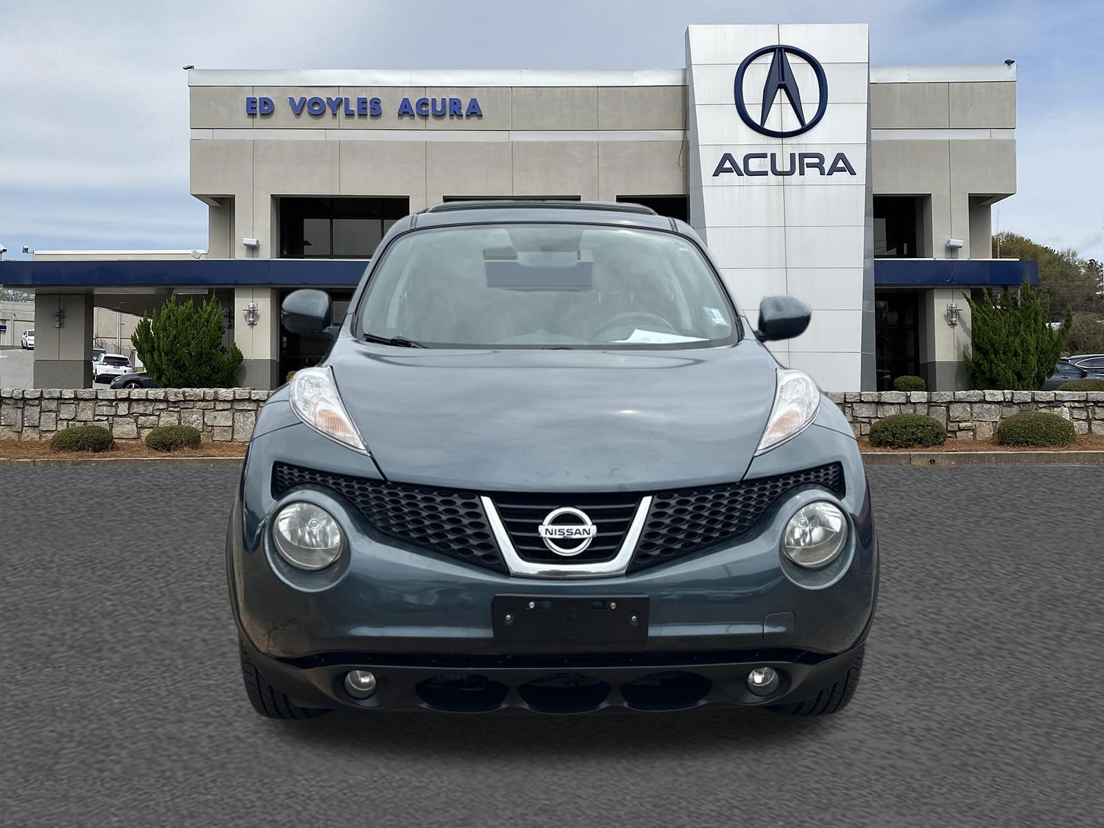 Used 2012 Nissan Juke SL FWD image 2