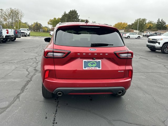 Used 2024 Ford Escape ST-Line w/ Tech Pack #1 AWD/4WD image 6