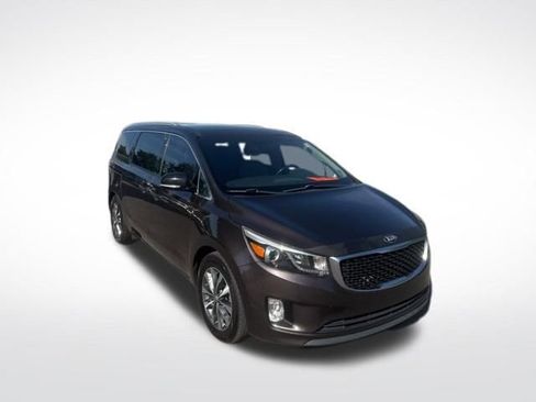 Used 2016 Kia Sedona SX image 7