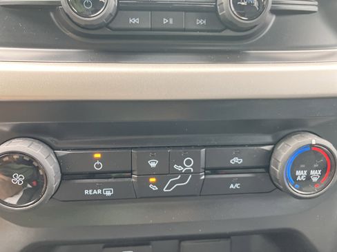 Used 2021 Ford F150 XLT w/ XTR Package image 27