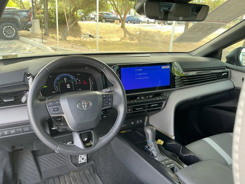 Certified 2025 Toyota Camry SE w/ Multimedia Upgrade Package image 20