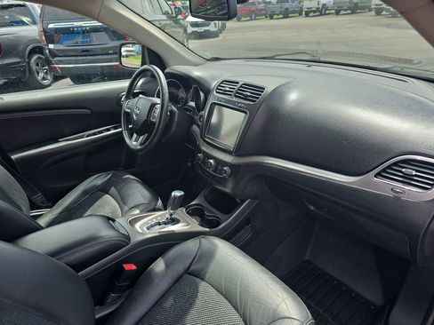 Used 2019 Dodge Journey Crossroad w/ Popular Equipment Group AWD/4WD image 20