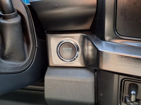 Used 2024 Ford F250 Lariat w/ Sport Appearance Package AWD/4WD image 23