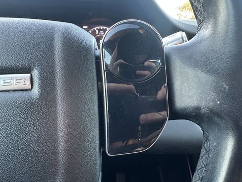 Used 2020 Land Rover Range Rover Evoque S image 10