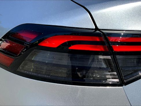 Used 2025 Honda Accord SE image 14
