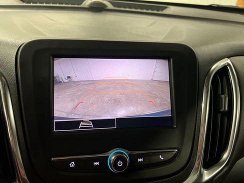 Used 2024 Chevrolet Equinox LT AWD/4WD image 25
