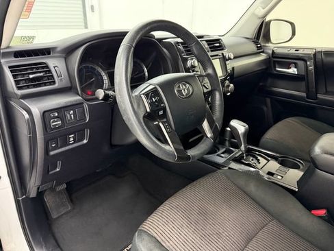 Used 2019 Toyota 4Runner TRD Off-Road AWD/4WD image 8