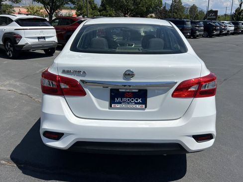 Used 2018 Nissan Sentra S FWD image 9