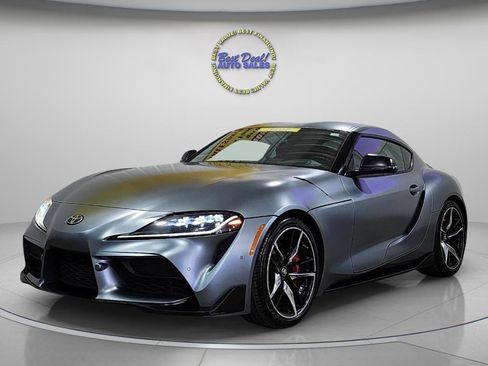 Used 2022 Toyota Supra RWD image 1