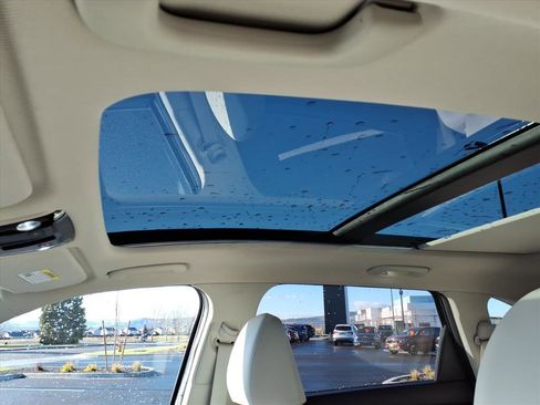 Certified 2025 Kia Sorento S w/ Panoramic Sunroof Package image 11
