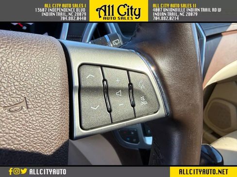 Used 2010 Cadillac SRX Premium image 19