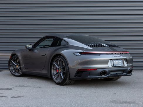 Certified 2022 Porsche 911 Carrera GTS image 3