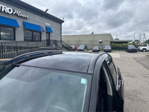 Used 2018 Nissan Murano SV image 14