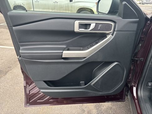 Used 2023 Ford Explorer XLT w/ Equipment Group 202A image 16