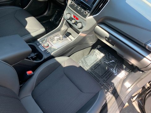 Used 2023 Subaru Forester Premium AWD/4WD image 37