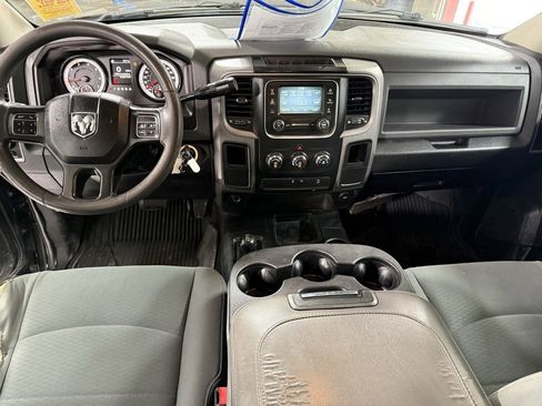 Used 2018 RAM 2500 Tradesman w/ Chrome Appearance Group image 2