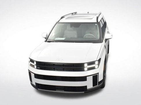 Used 2025 Hyundai Santa Fe Limited image 21