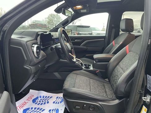 Used 2023 Chevrolet Colorado Z71 w/ Z71 Convenience Package 2 image 16