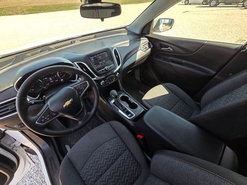 Used 2024 Chevrolet Equinox LT w/ LPO, Floor Liner Package FWD image 14