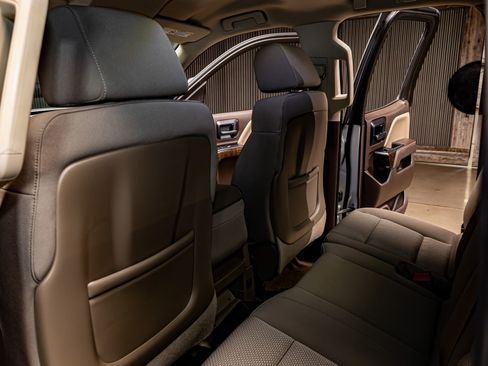 Used 2015 Chevrolet Silverado 3500 LT w/ LT Convenience Package image 21