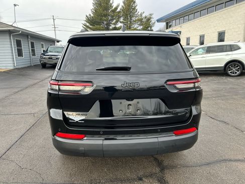 Used 2023 Jeep Grand Cherokee L Limited w/ Black Appearance Package image 6