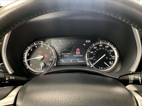 Used 2022 Toyota Highlander XLE AWD/4WD image 25
