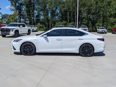 Used 2022 Lexus ES 350 F Sport FWD image 2