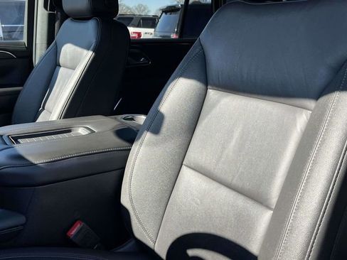 Used 2024 Chevrolet Tahoe LT image 28