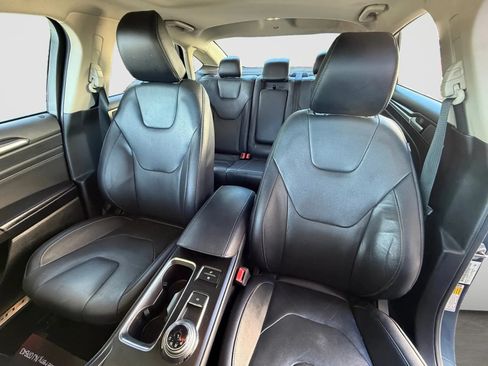 Used 2019 Ford Fusion Titanium FWD image 13