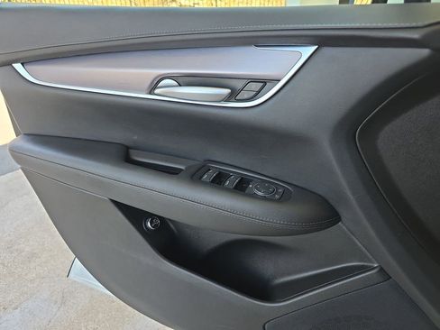 Used 2023 Cadillac XT5 Luxury FWD image 24