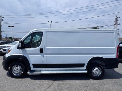 Used 2025 RAM ProMaster 2500 w/ U-Haul Equipment Group FWD image 4