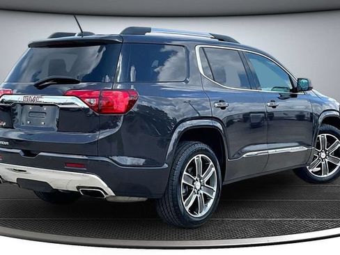 Used 2018 GMC Acadia Denali FWD image 6