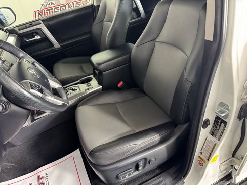 Used 2019 Toyota 4Runner SR5 Premium image 33