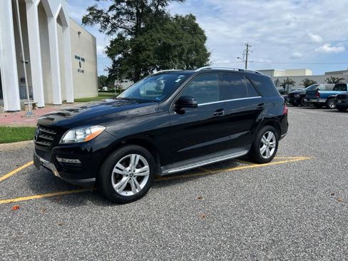 Used 2015 Mercedes-Benz ML 350 4MATIC w/ Premium 1 Package image 1
