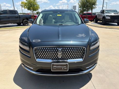 Used 2022 Lincoln Nautilus Black Label w/ Class II Trailer Tow Package AWD/4WD image 8