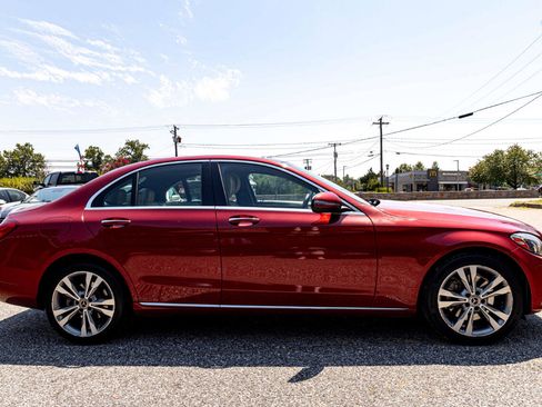 Used 2018 Mercedes-Benz C 300 4MATIC Sedan w/ Parking Assist Package image 7