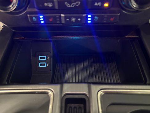 Used 2018 Ford F150 Raptor w/ Equipment Group 802A Luxury AWD/4WD image 19
