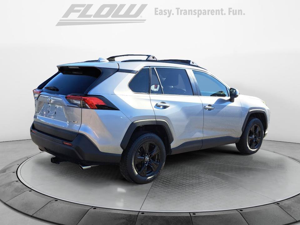 Used 2019 Toyota RAV4 XLE FWD image 8
