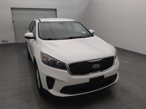 Used 2020 Kia Sorento LX FWD image 14