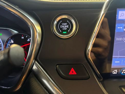 Used 2019 Chevrolet Blazer Premier AWD/4WD image 16