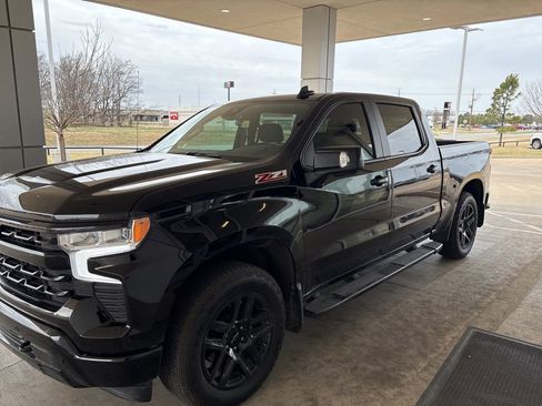 Used 2025 Chevrolet Silverado 1500 RST image 4