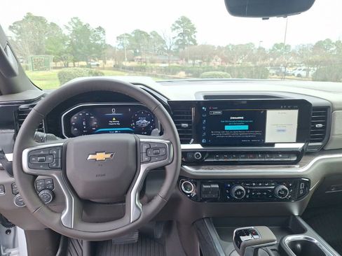 New 2026 Chevrolet Silverado 1500 LTZ w/ LTZ Premium Package AWD/4WD image 3