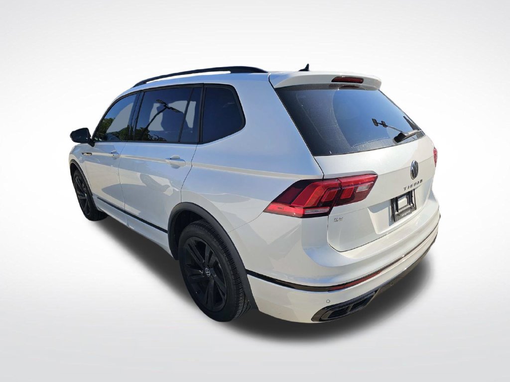 Used 2024 Volkswagen Tiguan SE R-Line FWD image 13