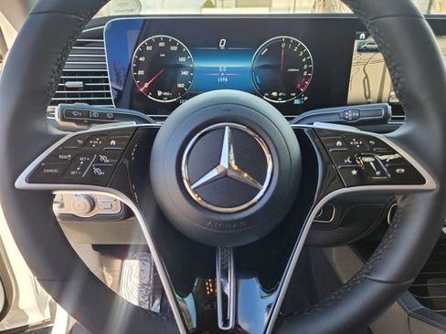 Used 2026 Mercedes-Benz GLE 450e GLE 450e image 24