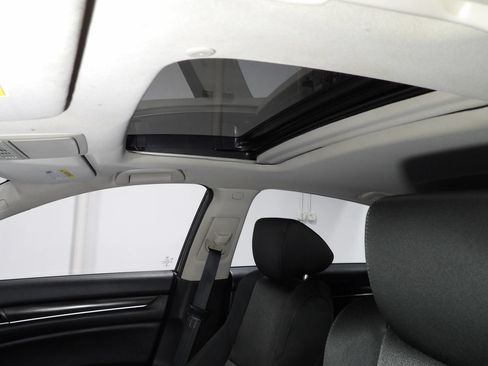 Used 2020 Honda Accord EX image 11