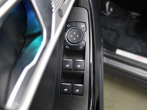 Used 2023 Ford Explorer ST-Line w/ Class IV Trailer Tow Package image 15