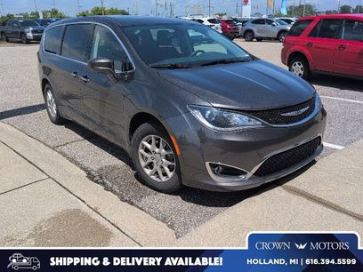 Used 2020 Chrysler Pacifica Touring w/ Cold Weather Group