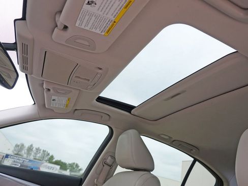 Used 2014 INFINITI Q50 Premium w/ Navigation Package image 10